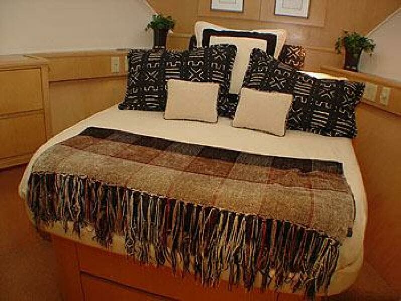 1998 Hatteras Sport Deck