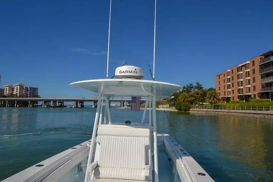 2016 Contender 32 ST-25.jpg