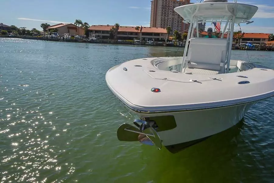 2016 Contender 32 ST-22.jpg