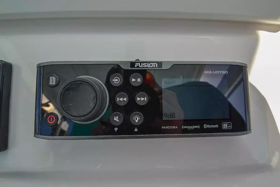 2016 Contender 32 ST-62.jpg