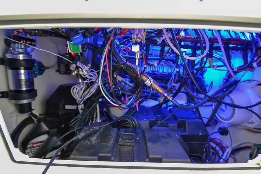 2016 Contender 32 ST-59.jpg