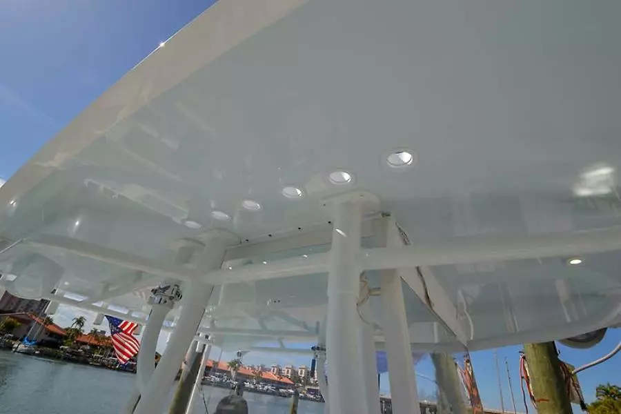 2016 Contender 32 ST-60.jpg