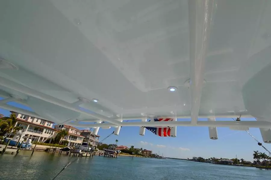 2016 Contender 32 ST-51.jpg