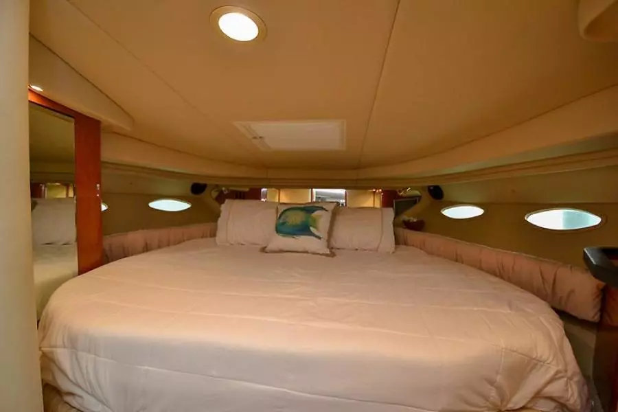 2000 Sea Ray 380 Sundancer-5.jpg