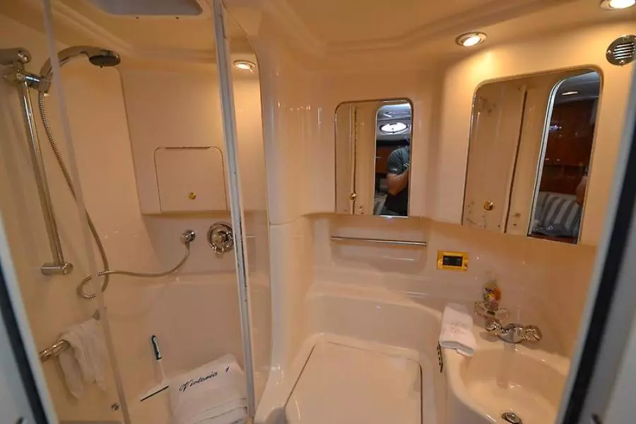 2000 Sea Ray 380 Sundancer-17.jpg