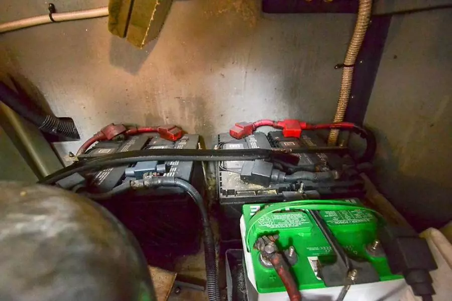 2000 Sea Ray 380 Sundancer-23.jpg