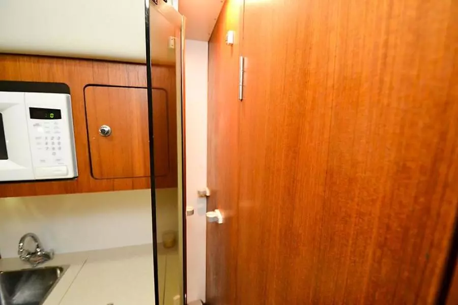 2003 Pursuit 3000 Offshore-62.jpg