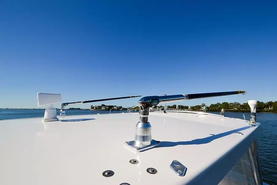 2003 Pursuit 3000 Offshore-21.jpg