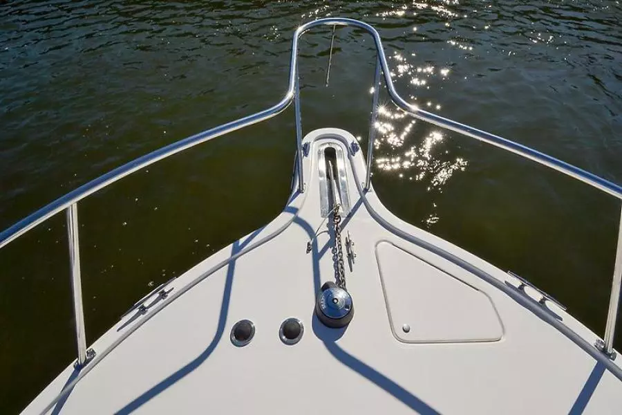 2003 Pursuit 3000 Offshore-19.jpg