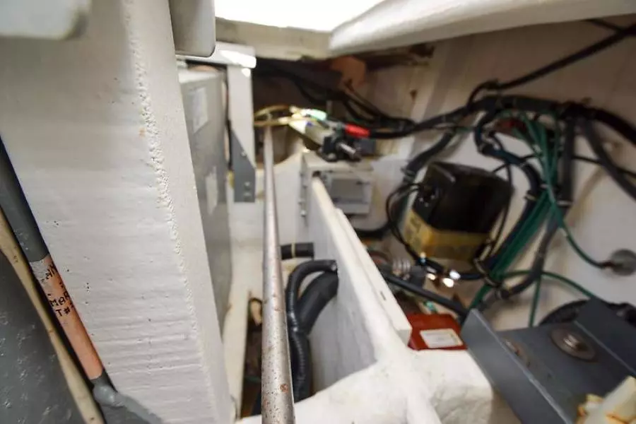 2003 Pursuit 3000 Offshore-34.jpg