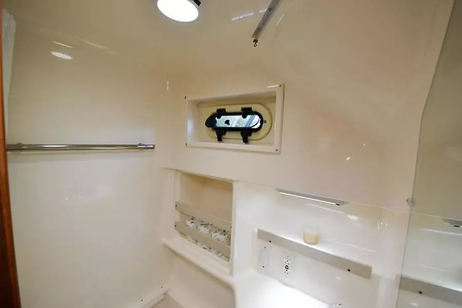 2003 Pursuit 3000 Offshore-58.jpg