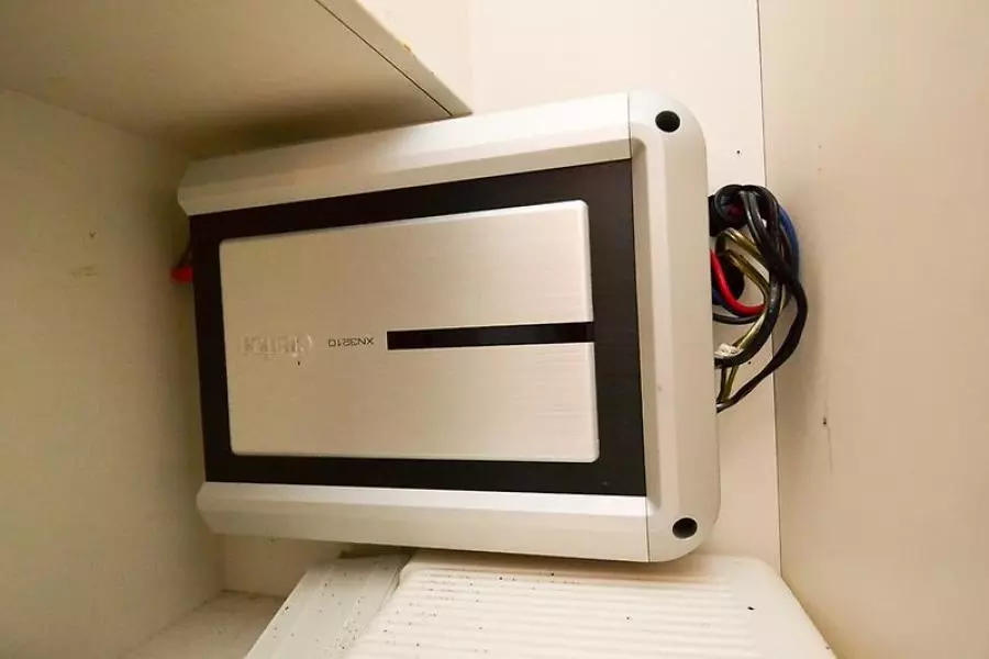 2003 Pursuit 3000 Offshore-56.jpg