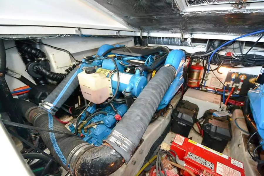 2003 Pursuit 3000 Offshore-40.jpg