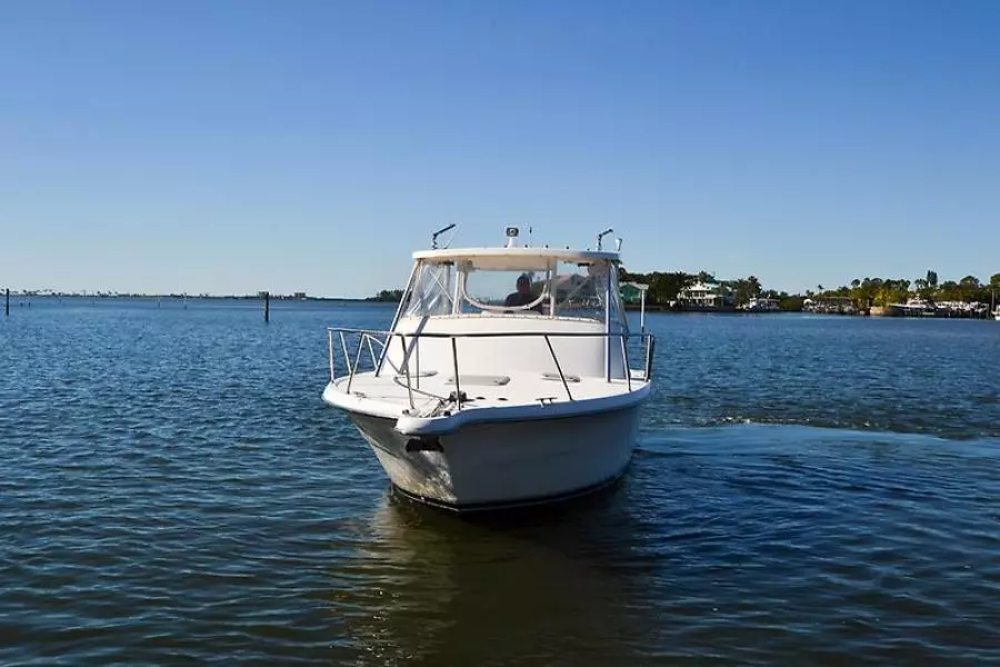 2003 Pursuit 3000 Offshore-10.jpg