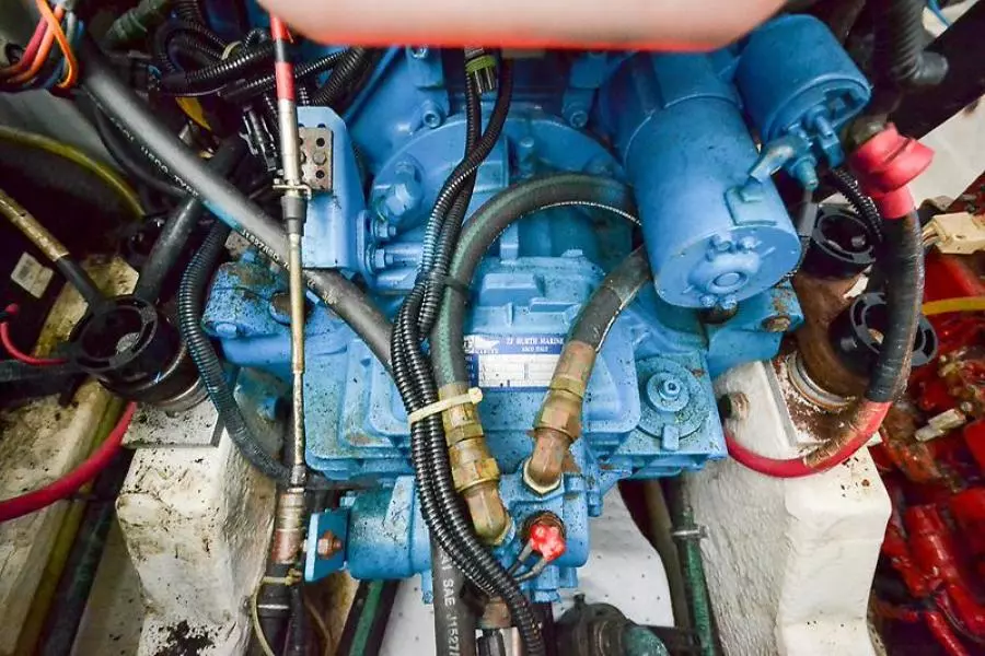 2003 Pursuit 3000 Offshore-42.jpg