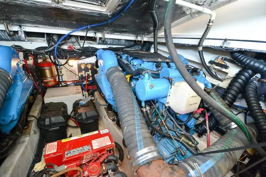 2003 Pursuit 3000 Offshore-41.jpg