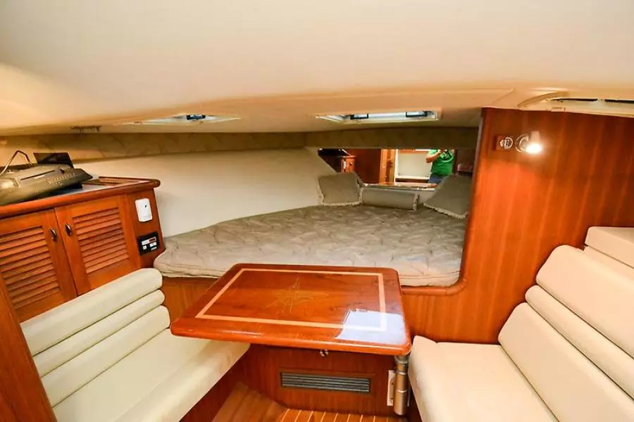 2003 Pursuit 3000 Offshore-46.jpg