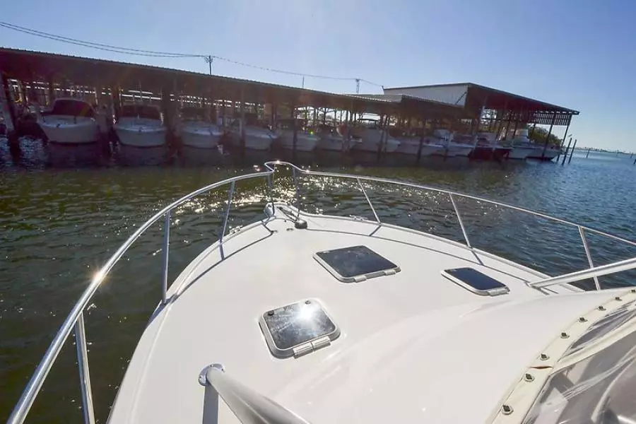 2003 Pursuit 3000 Offshore-18.jpg