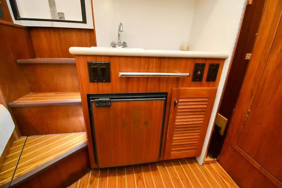 2003 Pursuit 3000 Offshore-50.jpg