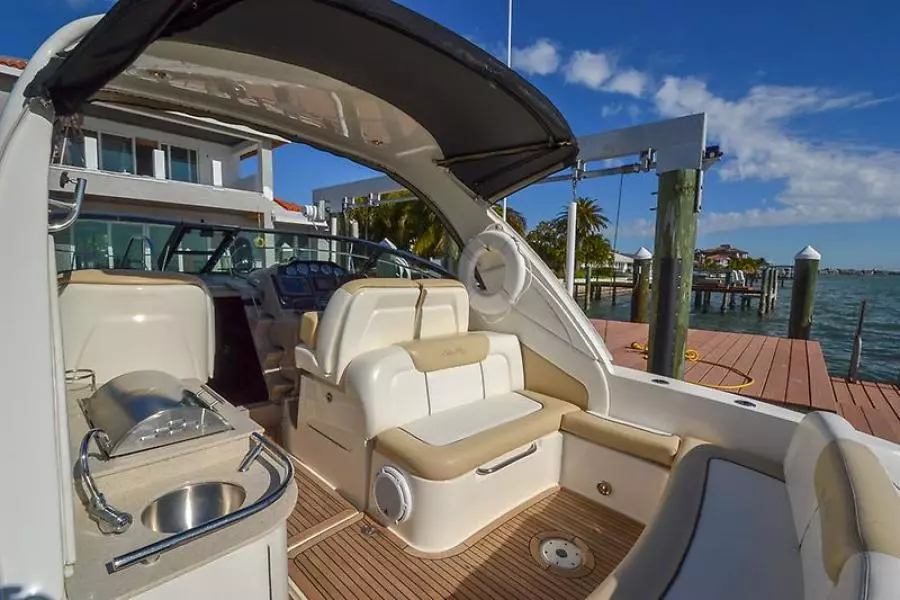 2008 Sea Ray 330 Sundancer-2.jpg