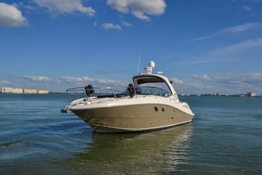 2008 Sea Ray 330 DA Profile-19.jpg