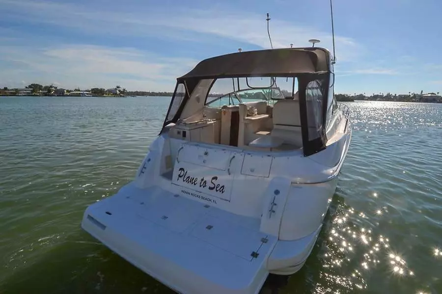 2003 Cruisers Yachts 3772 Express-22.jpg