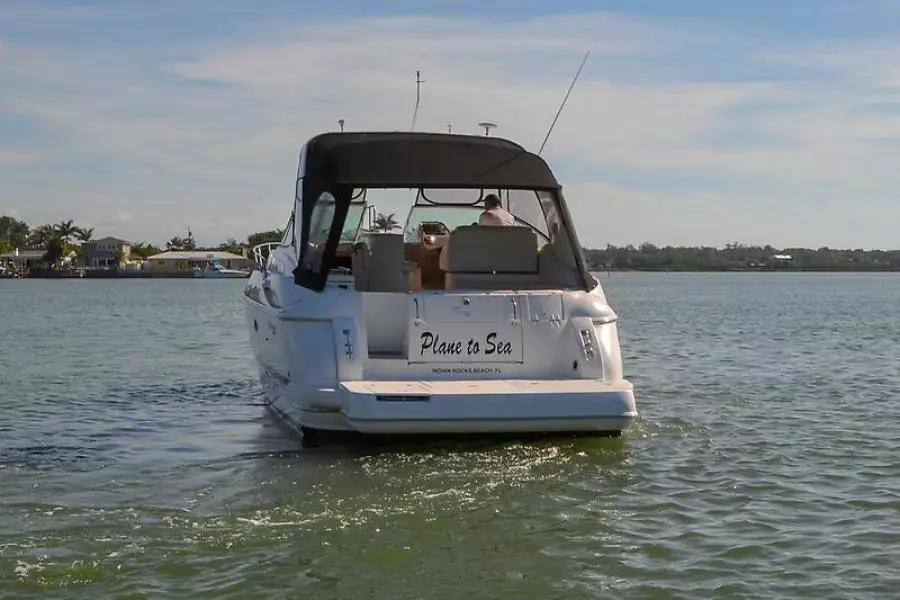 2003 Cruisers Yachts 3772 Express-7.jpg