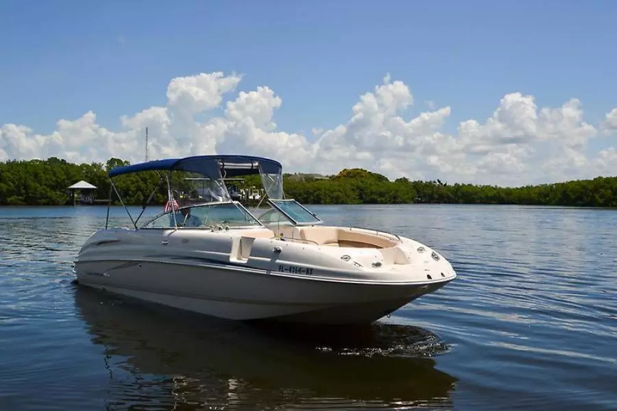 2007 Chaparral 274 Sunesta-13.jpg