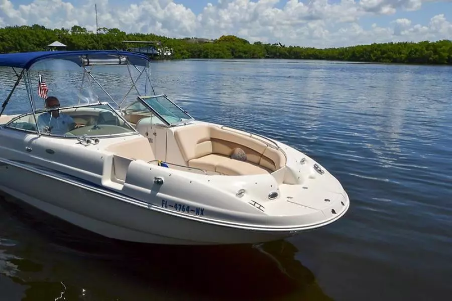 2007 Chaparral 274 Sunesta-19.jpg