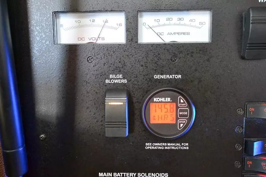 2017 Sea Ray 400 Fly-7.jpg