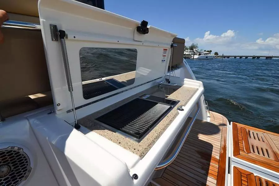 2017 Sea Ray 400 Fly-92.jpg