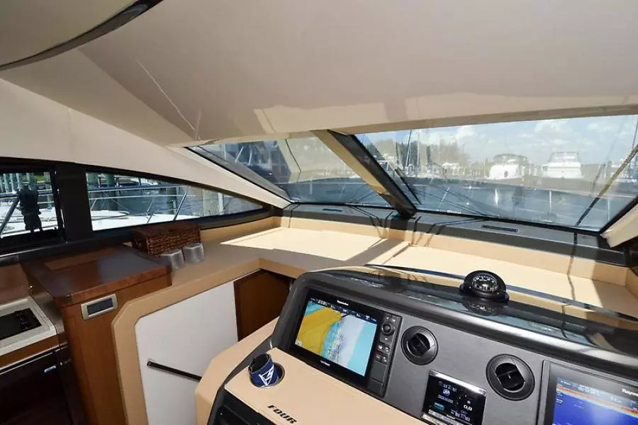 2017 Sea Ray 400 Fly-29.jpg