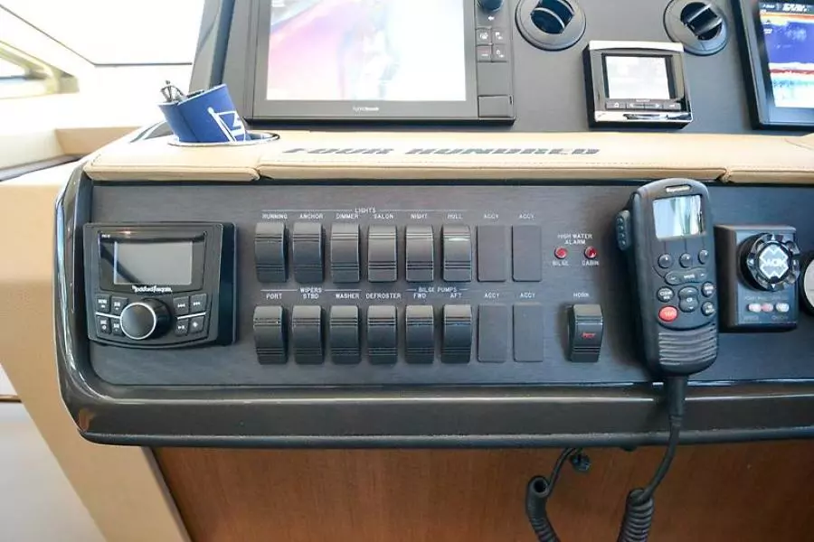 2017 Sea Ray 400 Fly-25.jpg