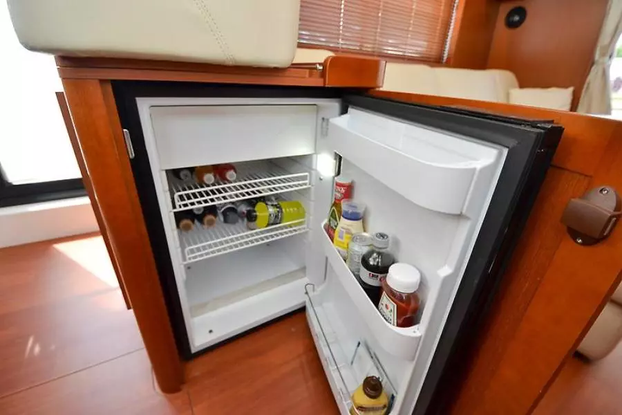 2016 Beneteau Swift Trawler 44