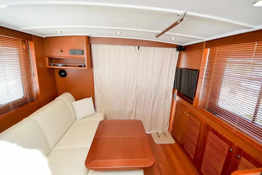 2016 Beneteau Swift Trawler 44