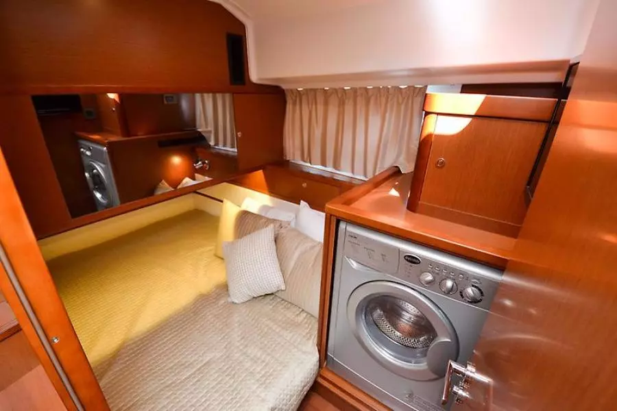 2016 Beneteau Swift Trawler 44