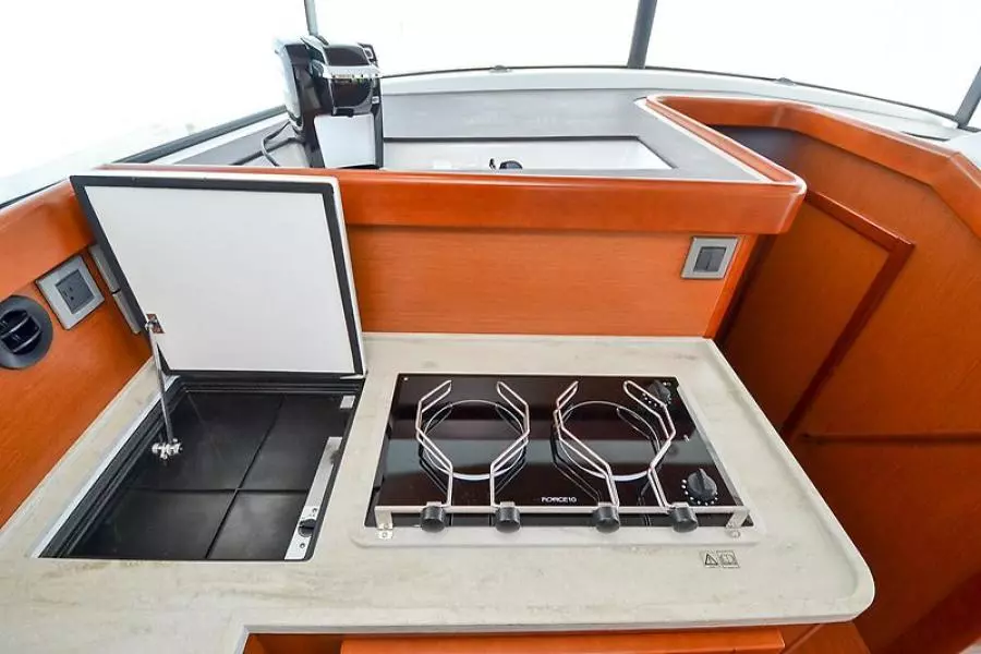 2016 Beneteau Swift Trawler 44
