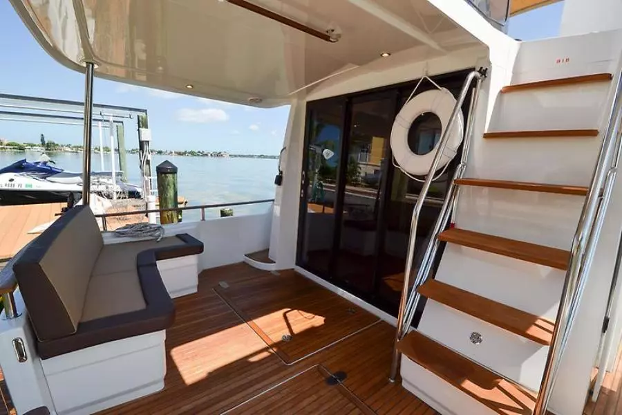 2016 Beneteau Swift Trawler 44