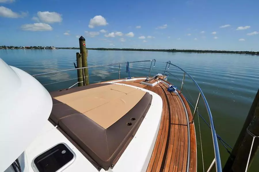 2016 Beneteau Swift Trawler 44