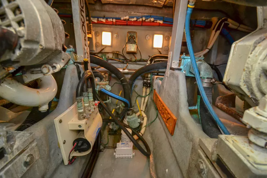 2000 Sea Ray 410 Sundancer-41.jpg