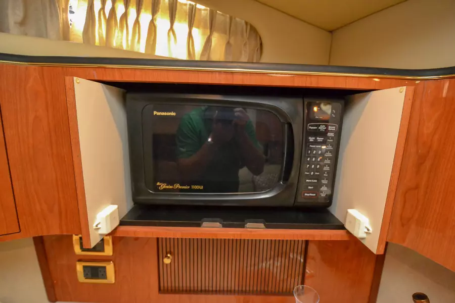 2000 Sea Ray 410 Sundancer-47.jpg