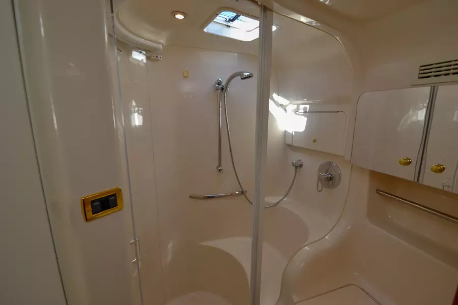 2000 Sea Ray 410 Sundancer-60.jpg