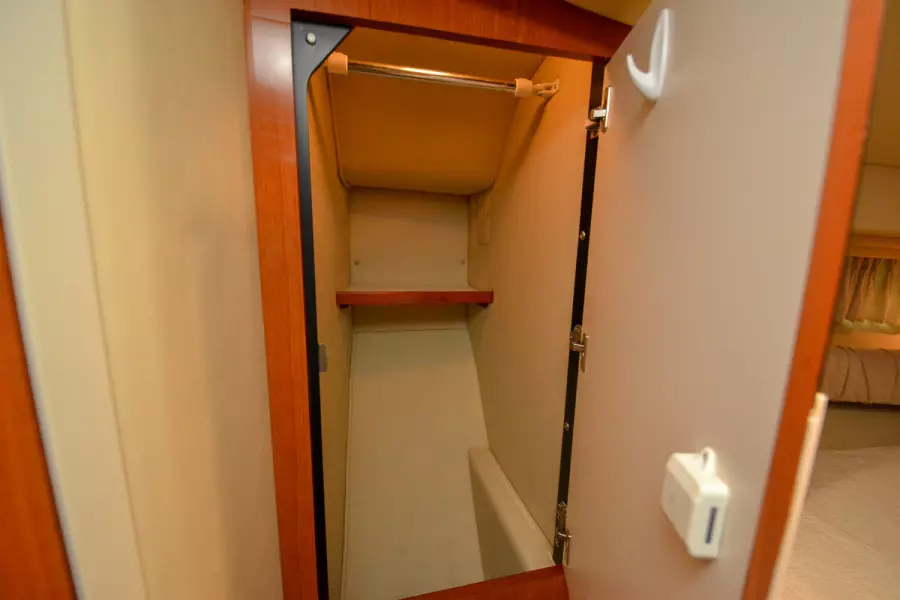 2000 Sea Ray 410 Sundancer-56.jpg