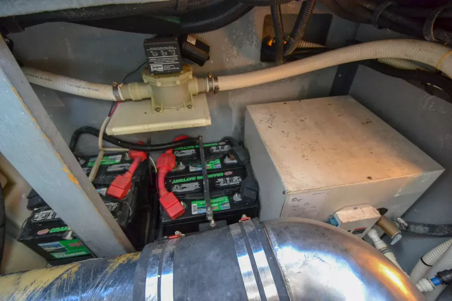 2000 Sea Ray 410 Sundancer-42.jpg