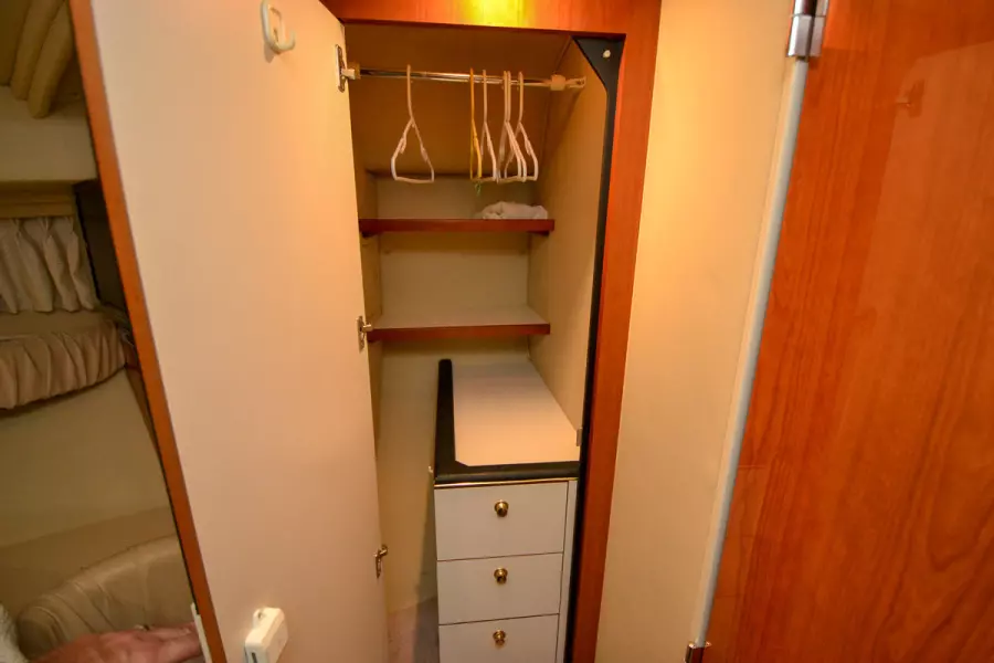 2000 Sea Ray 410 Sundancer-57.jpg