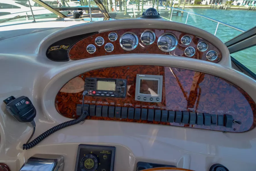 2000 Sea Ray 410 Sundancer-30.jpg