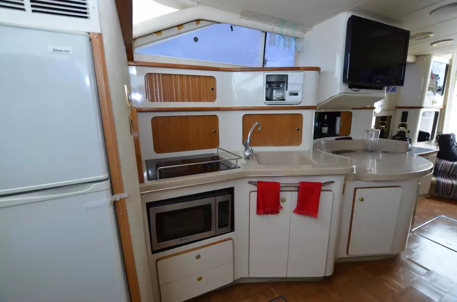 1997 Sea Ray 440EB