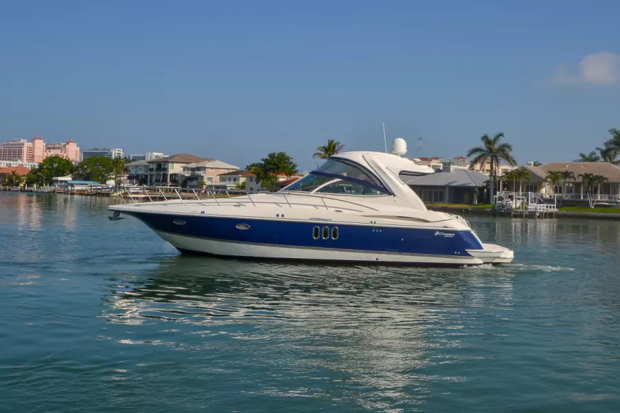 2006 Cruisers Yachts 420 Express