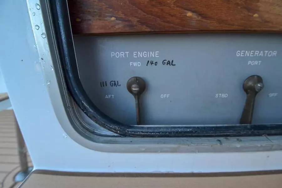 1988 Sea Ray 440 Convertible