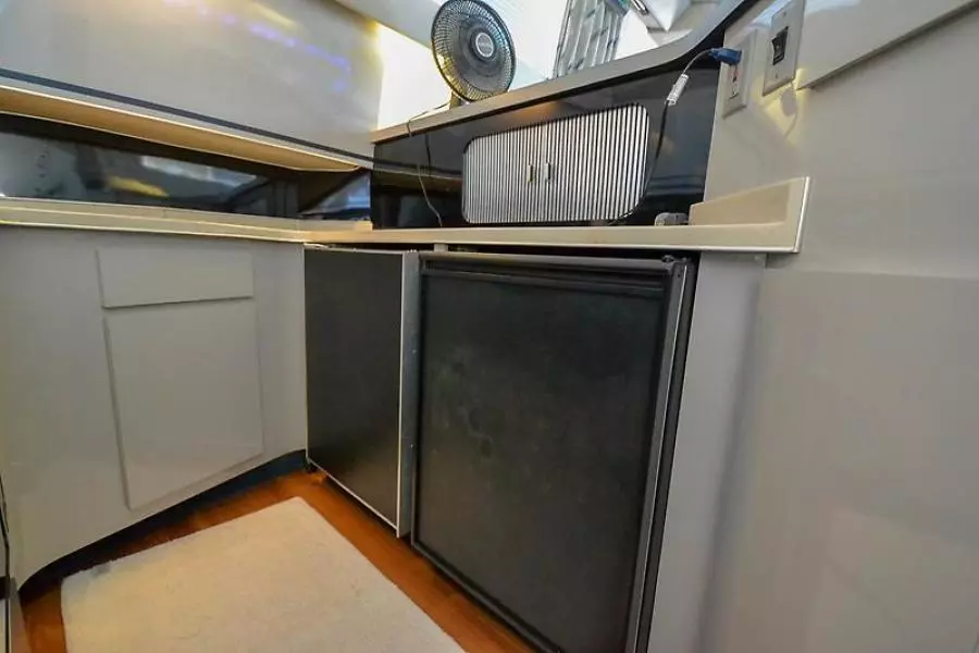 1988 Sea Ray 440 Convertible